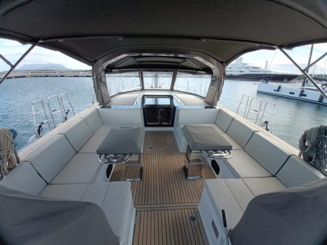 Yacht Sitting in Costa Smeralda